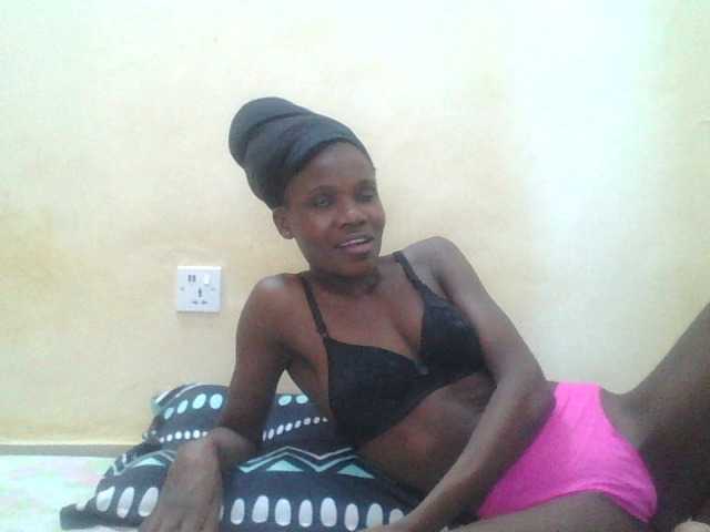 Live sex webcam photo for monnxy #274104972