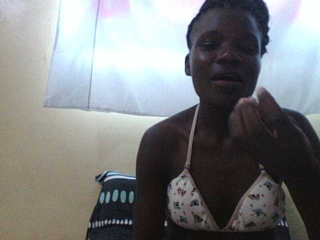 Live sex webcam photo for monnxy #274471662