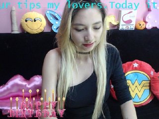 Live sex webcam photo for moongirl #161836834