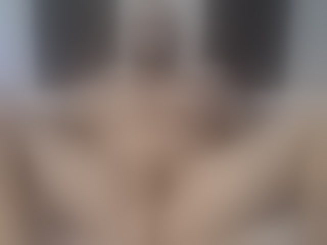 Live sex webcam photo for moonjoey #294006129