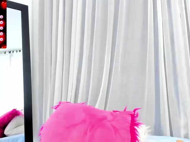 Live sex webcam photo for moonn-26 #276801934