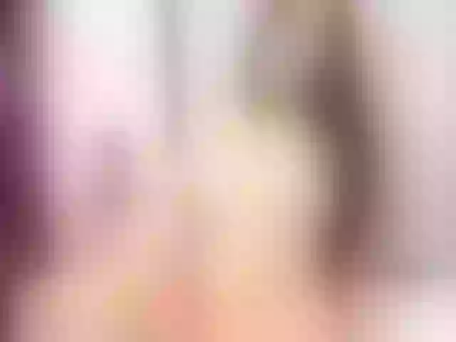 Live sex webcam photo for moonn-26 #277522622