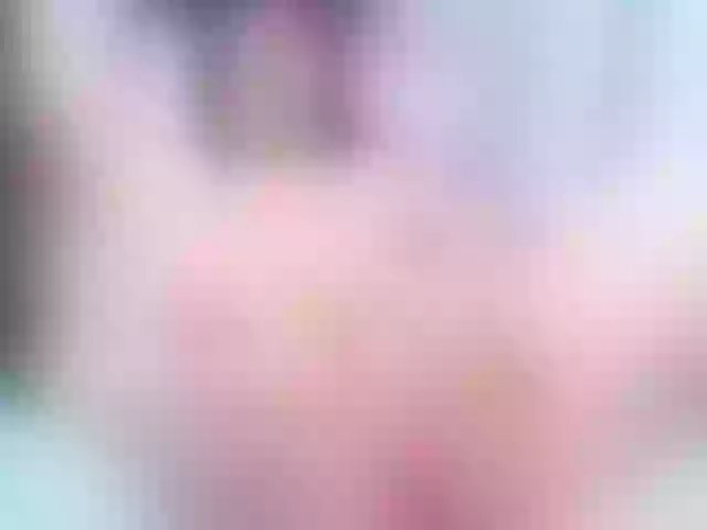 Live sex webcam photo for moonn-26 #277529787