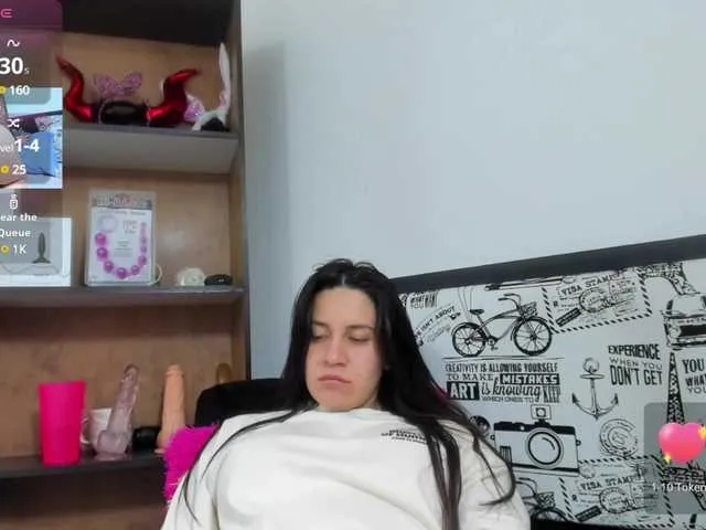 Live sex webcam photo for moonn-26 #291433654