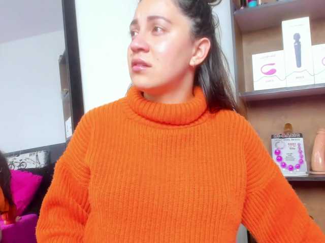 Live sex webcam photo for moonn-26 #291885613