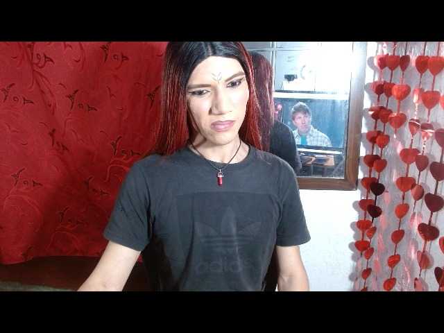 Live sex webcam photo for moonprinss #278182117