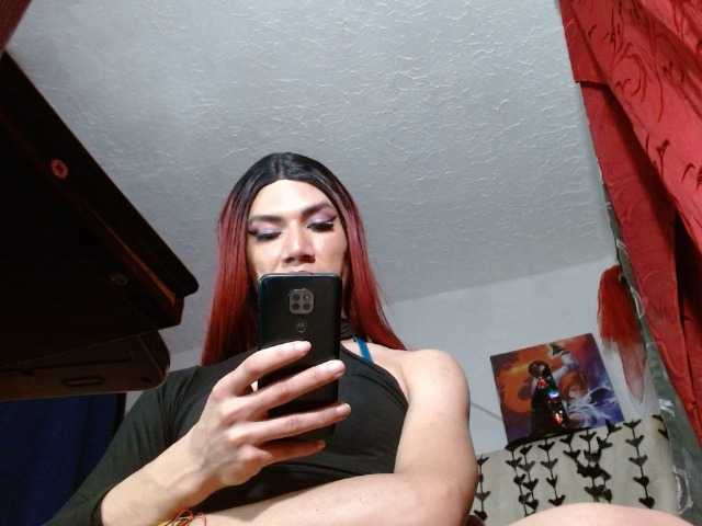 Live sex webcam photo for moonprinss #290243514