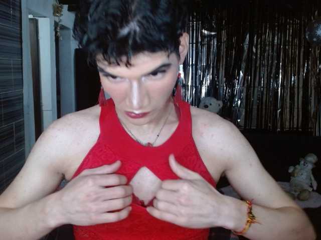 Live sex webcam photo for moonprinss #291075130