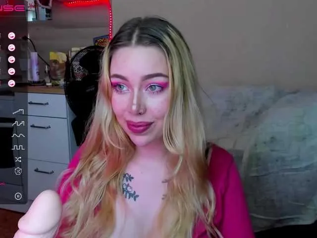 Live sex webcam photo for moooonpie #274487498