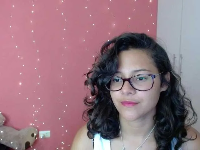 Live sex webcam photo for morahaze #290383967