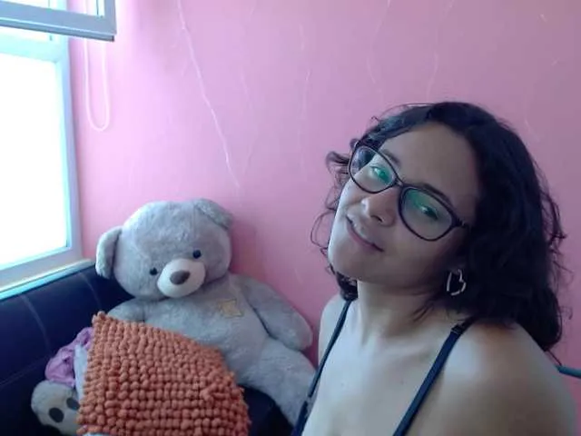 Live sex webcam photo for morahaze #290800774