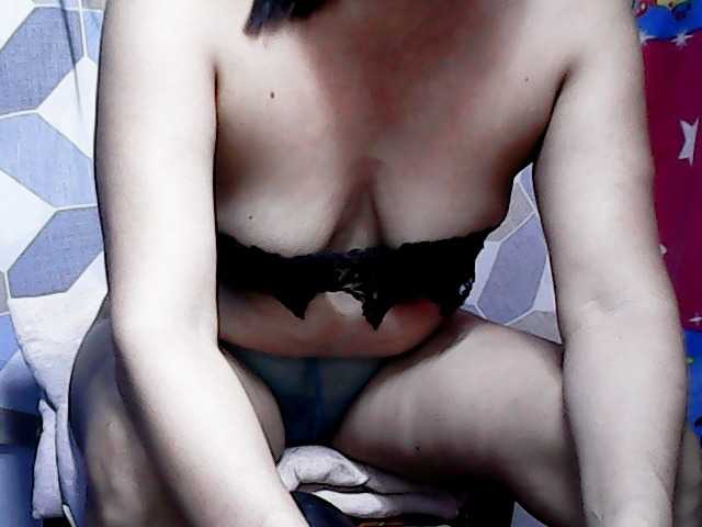 Live sex webcam photo for morena-pinaysweetheart0 #275870426