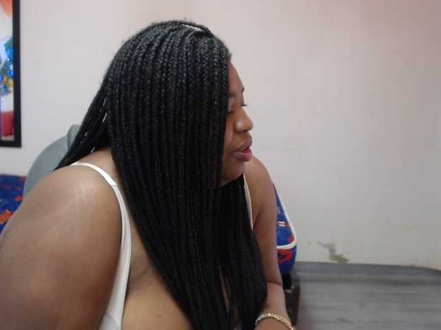 Live sex webcam photo for morenahottt #276809123