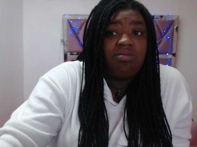 Live sex webcam photo for morenahottt #276878735