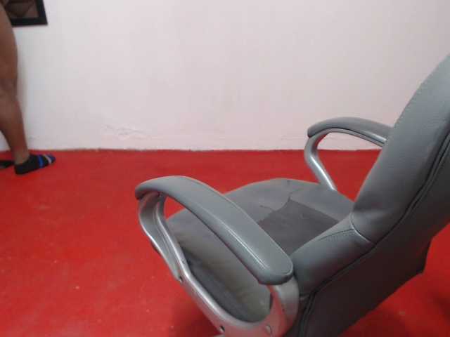 Live sex webcam photo for morenahottt #276954094