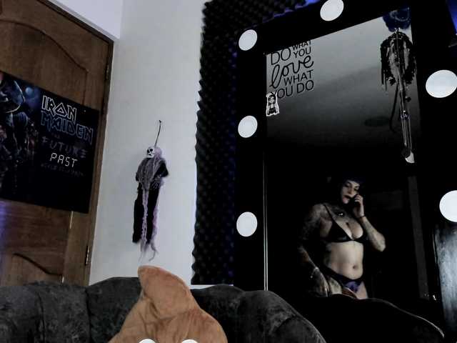 Live sex webcam photo for morganaliith #290680412