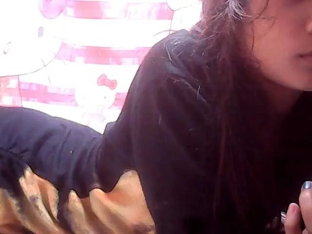 Live sex webcam photo for moriellejen #272037620
