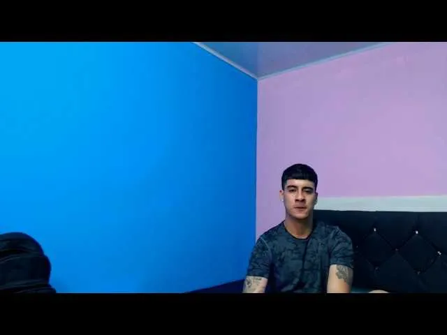 Live sex webcam photo for mosesth #276759251