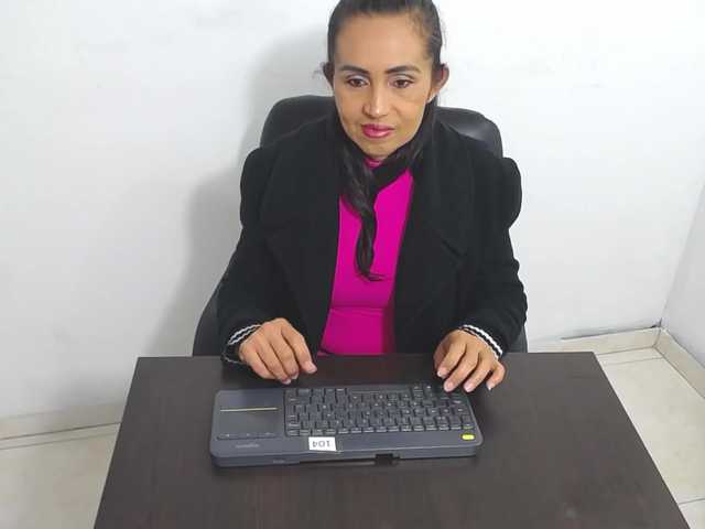 Live sex webcam photo for moxa-hot #272901414