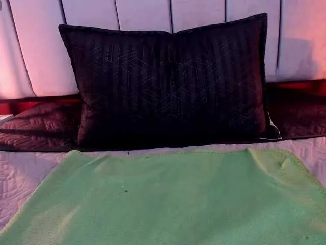 Live sex webcam photo for moxa-hot #291909405