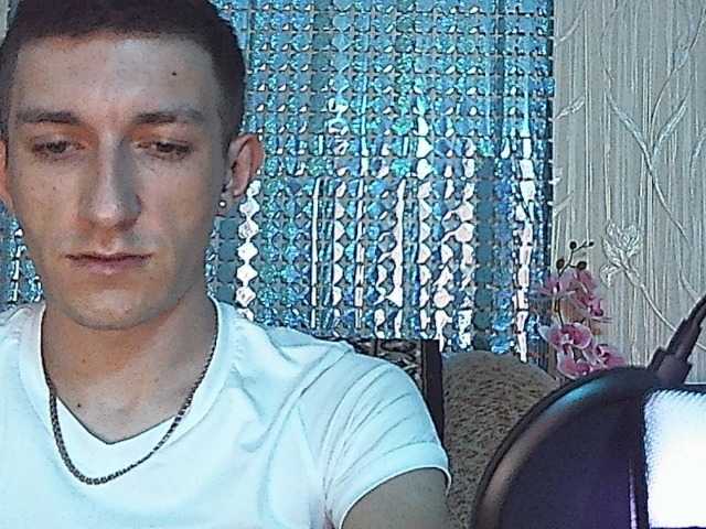 Live sex webcam photo for mr-kot007 #276093415