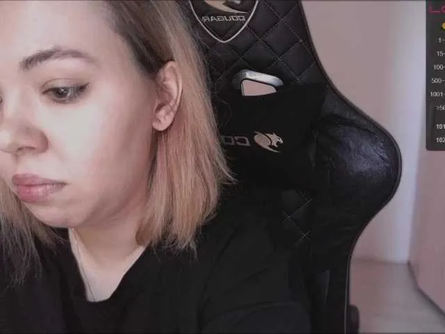 Live sex webcam photo for mrspickles666 #275551741