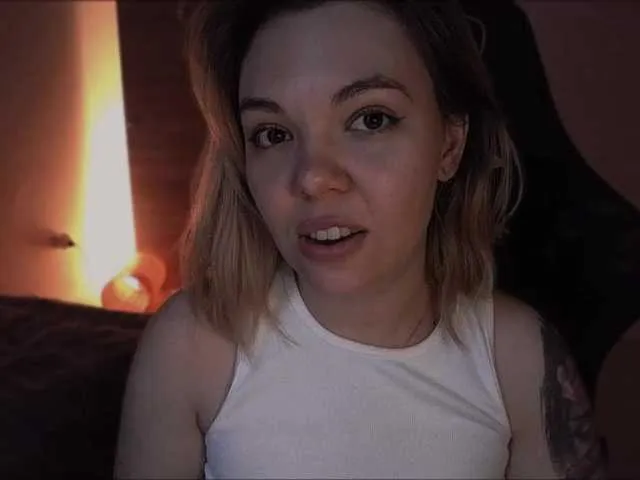 Live sex webcam photo for mrspickles666 #275662649