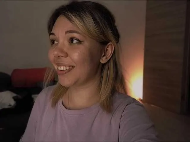 Live sex webcam photo for mrspickles666 #276001150