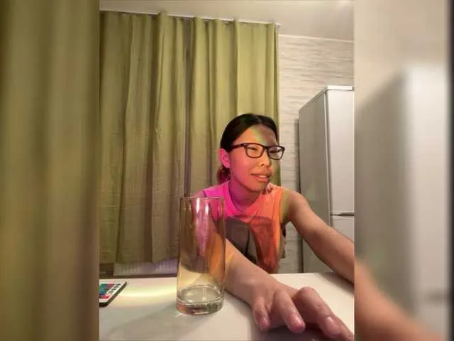 Live sex webcam photo for msssleee #277183875