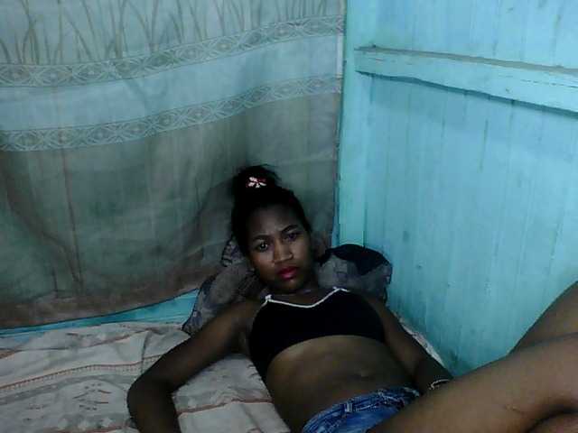 Live sex webcam photo for my-love10 #271691166