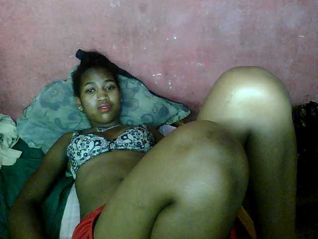 Live sex webcam photo for my-love10 #271755560