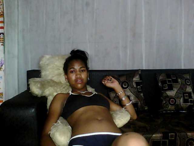 Live sex webcam photo for my-love10 #271788146