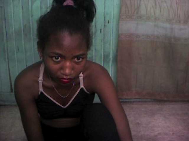 Live sex webcam photo for my-love10 #271814778