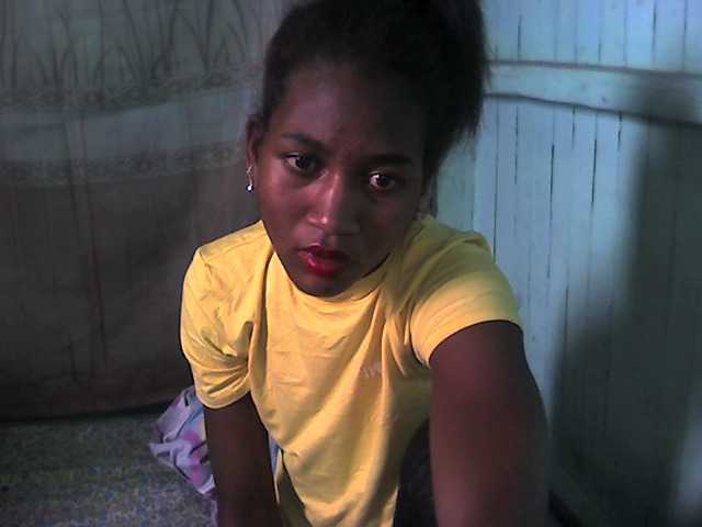 Live sex webcam photo for my-love10 #271840782