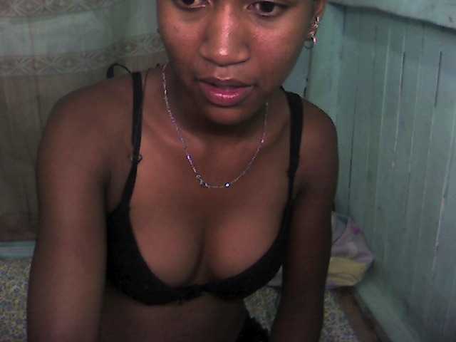 Live sex webcam photo for my-love10 #271843491