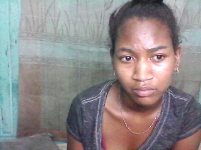 Live sex webcam photo for my-love10 #271981976