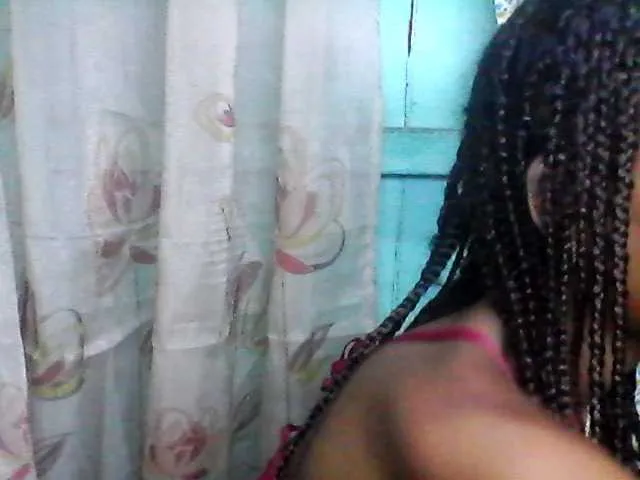 Live sex webcam photo for my-love10 #272221521