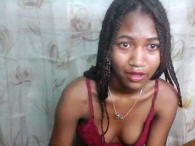 Live sex webcam photo for my-love10 #272226310