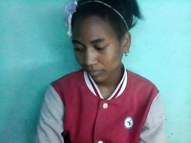 Live sex webcam photo for my-love10 #272301719