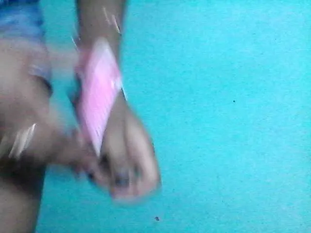 Live sex webcam photo for my-love10 #272309205