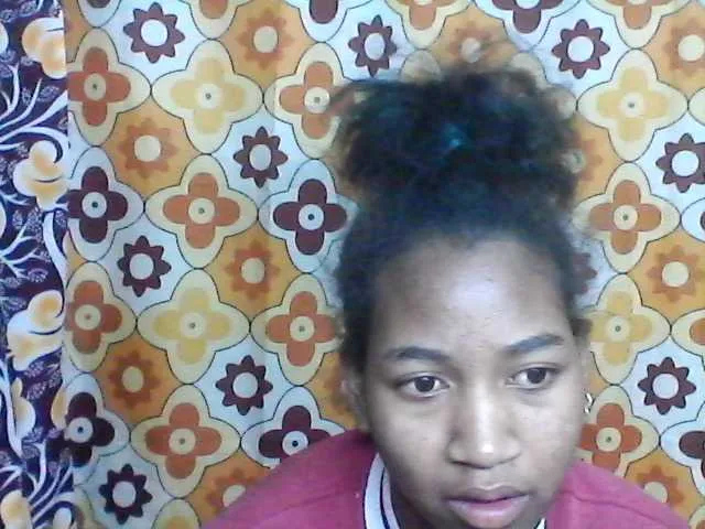 Live sex webcam photo for my-love10 #272354866