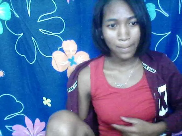 Live sex webcam photo for my-love10 #272400672