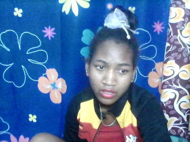 Live sex webcam photo for my-love10 #272436908