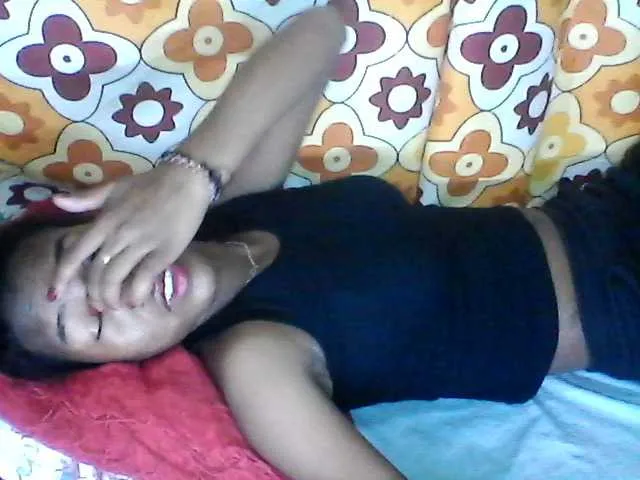 Live sex webcam photo for my-love10 #272457661