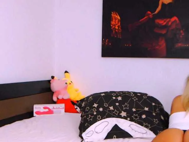 Live sex webcam photo for mya13 #278116818