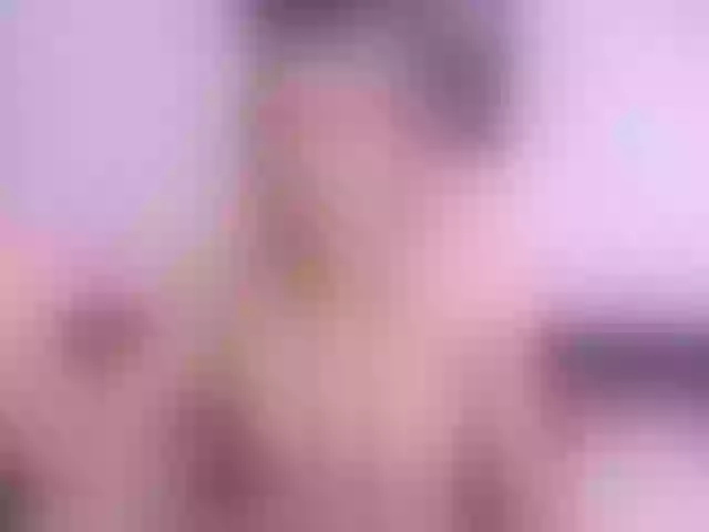 Live sex webcam photo for mya13 #290369812