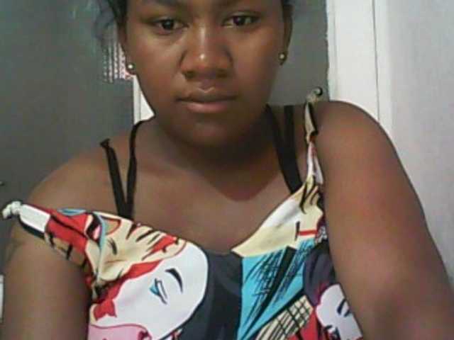 Live sex webcam photo for mybigass15 #271731222