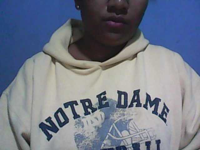 Live sex webcam photo for mybigass15 #273269713