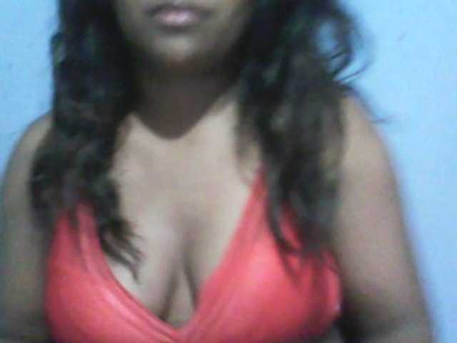 Live sex webcam photo for mybigass15 #273345967