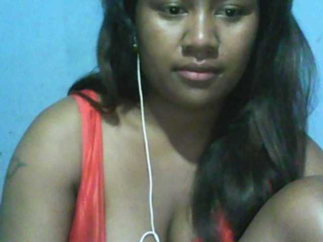 Live sex webcam photo for mybigass15 #273602278